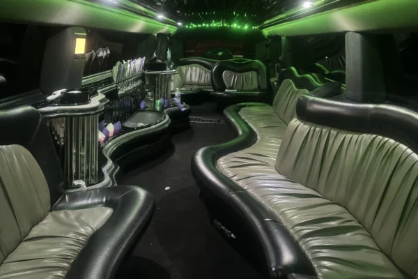20 passengers hummer limo